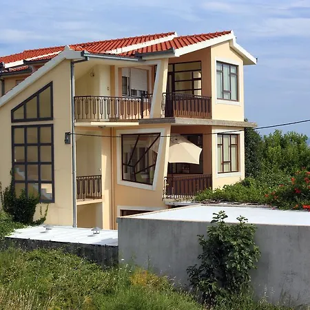 Dido Apartment Kastela